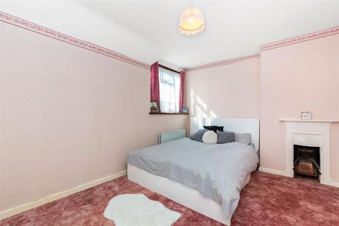 4, Welcome Cottages Slines Oak Road, Woldingham, Caterham, CR3 7EB