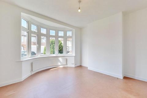 3 bedroom end of terrace house for sale, Meadway, Seven Kings, Ilford, IG3