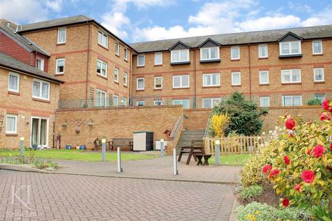 2 bedroom retirement property for sale, Hartfield court, Collett Road, Ware