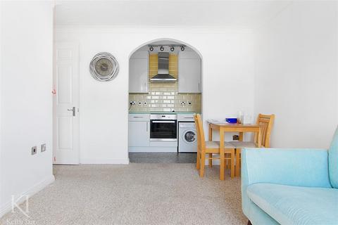 2 bedroom retirement property for sale, Hartfield court, Collett Road, Ware