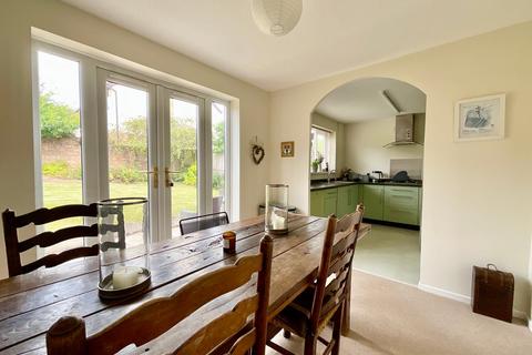 4 bedroom detached house for sale, Trelawny Close, Usk NP15