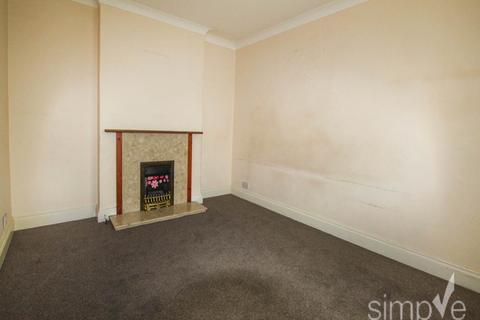 2 bedroom maisonette to rent, The Crescent, Harlington, Middlesex