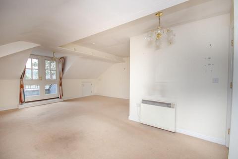 2 bedroom flat for sale, Sycamore House, Woodland Court, Downend, Bristol