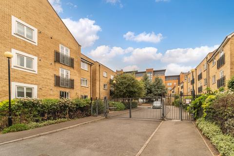 2 bedroom apartment for sale, Langbourne Place, London, E14