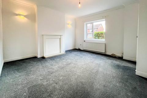 2 bedroom house to rent, Calverley Green Road, Normanton