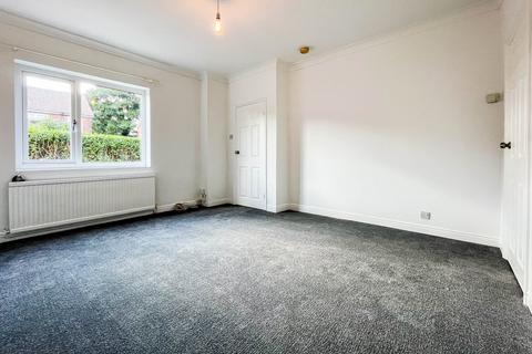 2 bedroom house to rent, Calverley Green Road, Normanton