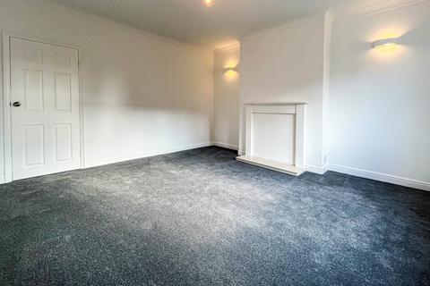 2 bedroom house to rent, Calverley Green Road, Normanton