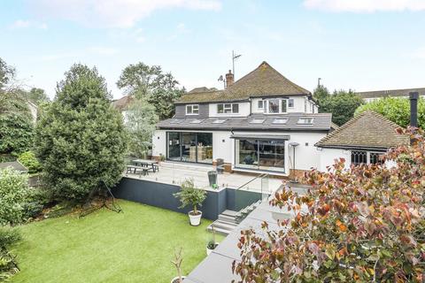 4 bedroom detached house for sale, Orchard End, Weybridge, Surrey, KT13