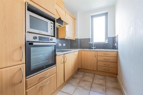 2 bedroom flat for sale, St. Stephens Mansions, Cardiff CF10