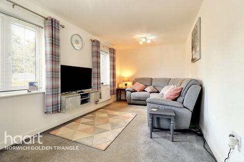 3 bedroom detached house for sale, Sorrell Grove, Norwich