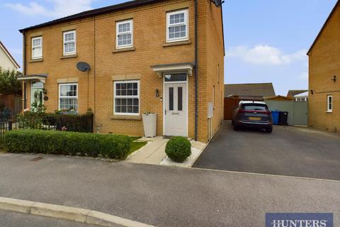 3 bedroom semi-detached house for sale, Windmill Drive, Filey