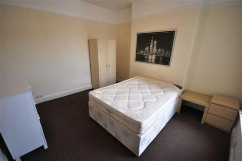 2 bedroom flat to rent, Barlow Moor Road, Manchester M21