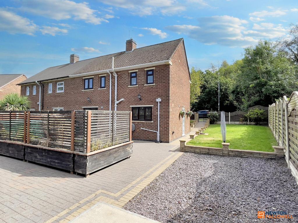 Bradgate Drive, Coalville, LE67 3 bed semidetached house for sale £