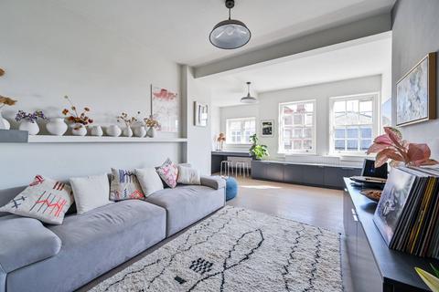 1 bedroom flat for sale, Cookham House, Montclare Street, Shoreditch, London, E2