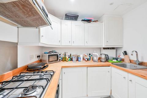 Studio for sale, Henriques Street, Aldgate, London, E1