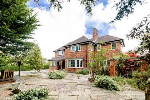 4 bedroom detached house for sale, Queens Parade, Cleethorpes DN35