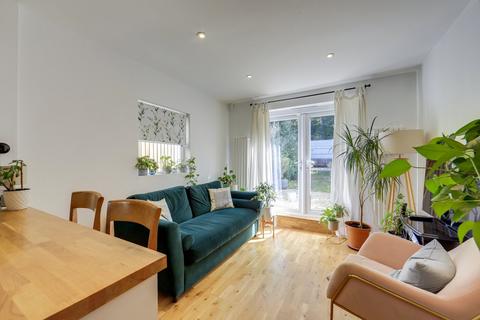 2 bedroom flat for sale, Laleham Road, Catford, London, SE6