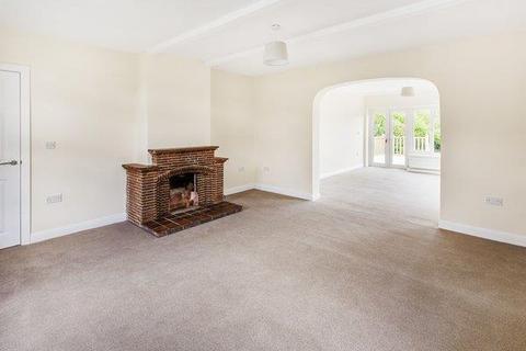 2 bedroom bungalow for sale, Cobham Way, East Horsley