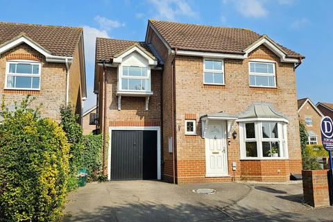 4 bedroom detached house for sale, Speedwell Way, Thatcham RG18