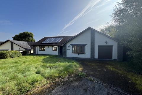 3 bedroom detached bungalow for sale, Clos Garth Madryn, Llandeilo, Carmarthenshire.