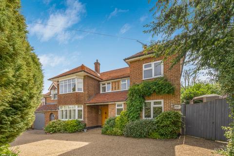 5 bedroom detached house for sale, Hillwood Close, Hutton, Brentwood, Essex, CM13