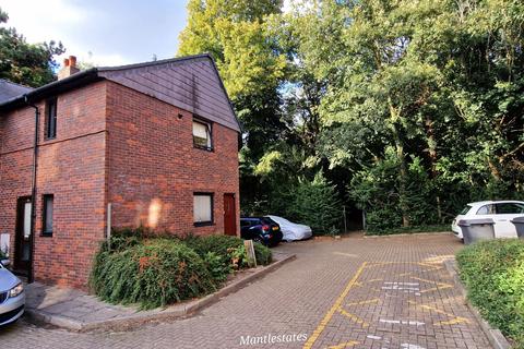 1 bedroom maisonette for sale, Somercoates Close, New Barnet EN4