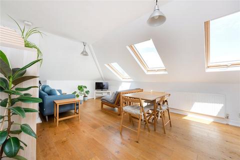 2 bedroom apartment for sale, Finsbury Park Road, London, N4