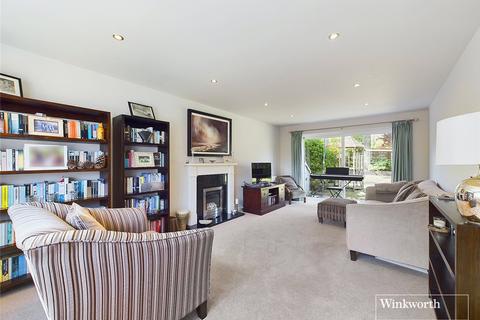 16 Dauntless Road, Burghfield Common, Reading, RG7 3NZ