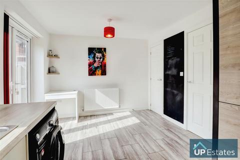 7 Ashtree Close, Nuneaton, CV11 6WT