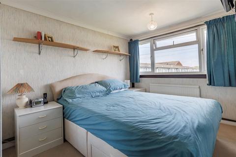 92 Parklands, Coopersale, Epping, CM16 7RG