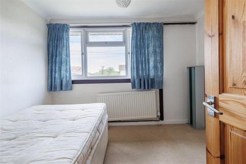 92 Parklands, Coopersale, Epping, CM16 7RG