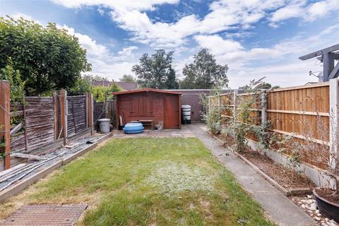 92 Parklands, Coopersale, Epping, CM16 7RG