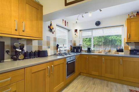 3 bedroom semi-detached house for sale, London Road, Buxton