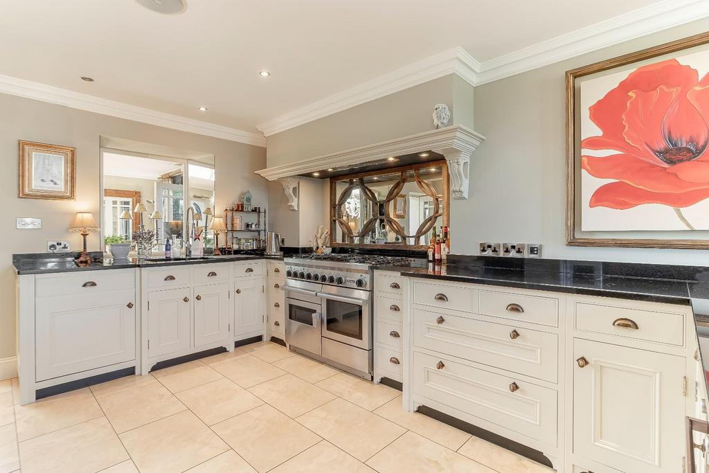 Breakfast Kitchen - C.jpg