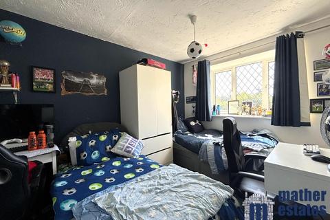 2 Cherry Tree Rise, Walkern, Stevenage, SG2 7JL