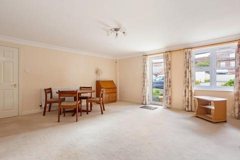 2 bedroom flat for sale, St. Edmunds Church Street, Salisbury