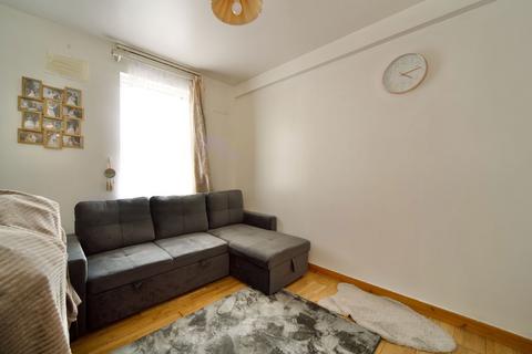 2 bedroom flat for sale, Harrow Road, London E11