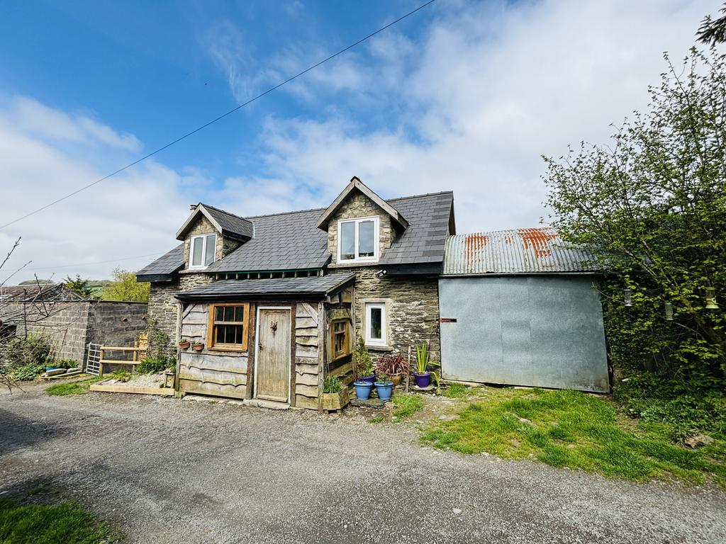 Nant y popty farmhouse (holiday let cottage)