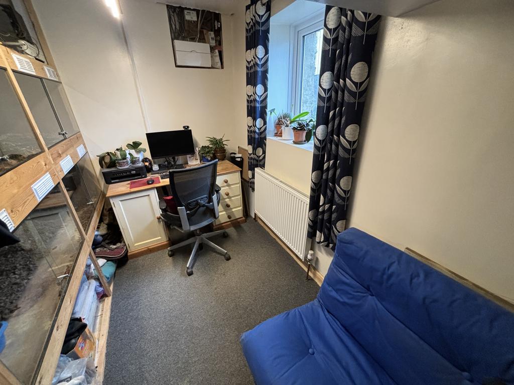 The old cow shed   bedroom 2/study