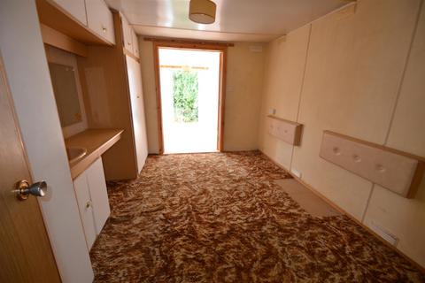 2 bedroom mobile home for sale, Three Star Park, Lower Stondon