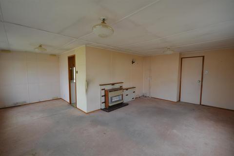 2 bedroom mobile home for sale, Three Star Park, Lower Stondon