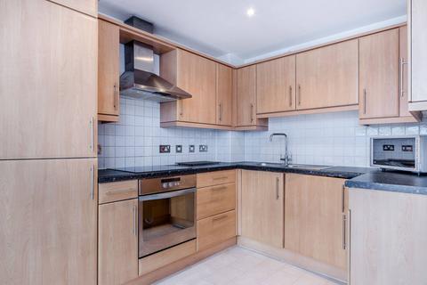 1 bedroom flat to rent, Ferndale Road, Clapham North, London, SW9