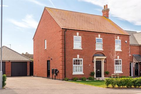 4 bedroom detached house for sale, Harvington Crescent, Hanslope, Milton Keynes, Buckinghamshire, MK19