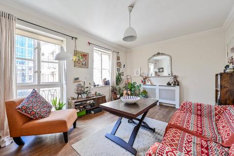 Flat 7, 28 Folgate Street, London, E1 6BX