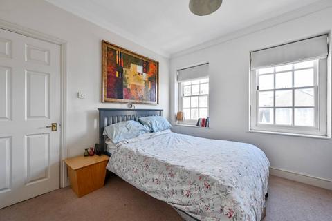 Flat 7, 28 Folgate Street, London, E1 6BX