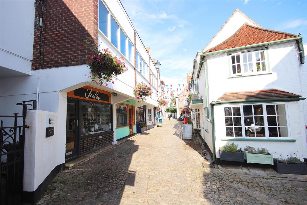 Quay Street.jpg