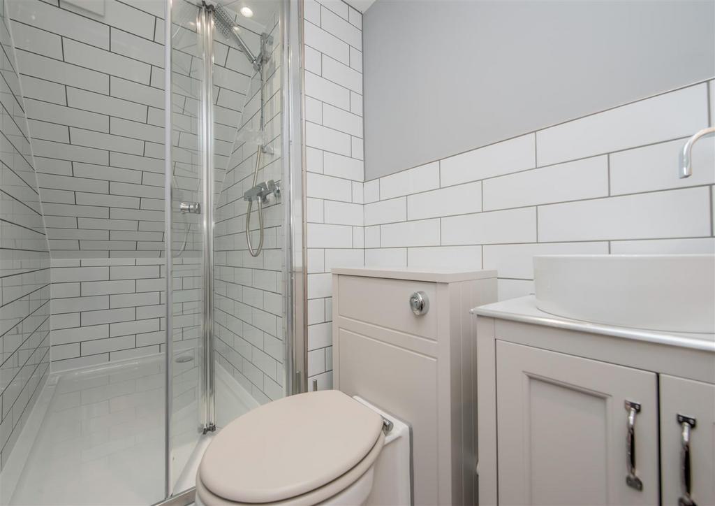 En suite Shower Room / WC: