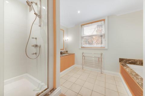 4 bedroom terraced house to rent, Grosvenor Crescent Mews, Belgravia, London, SW1X