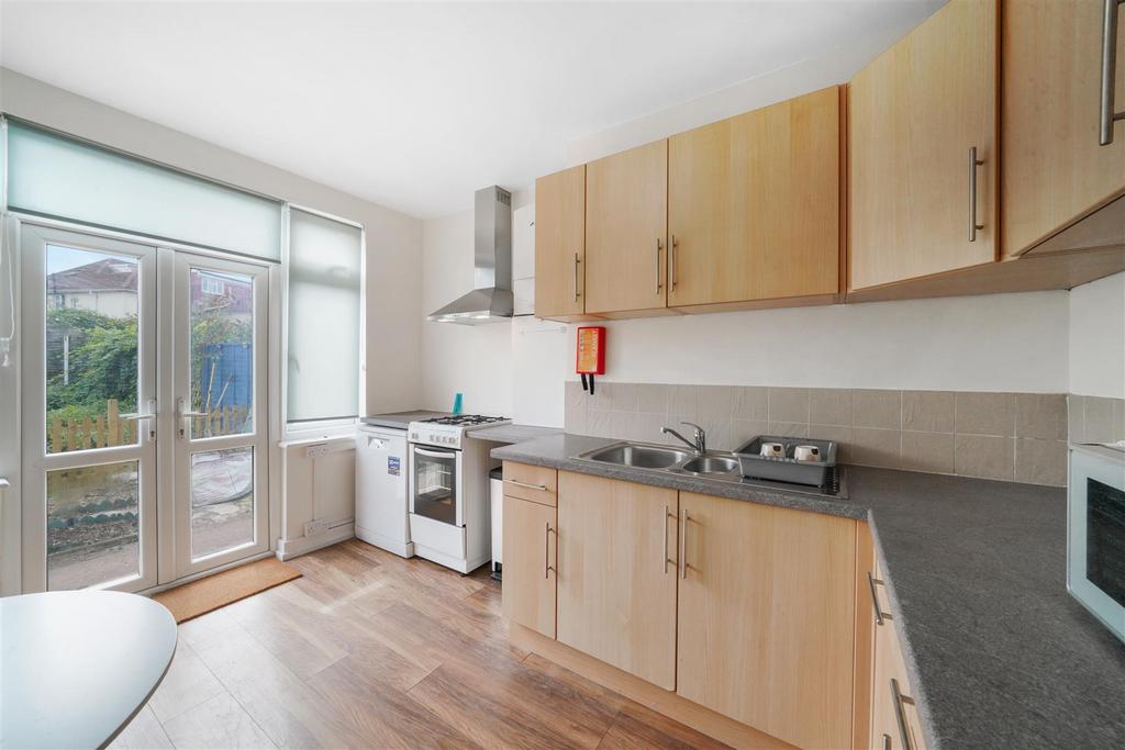 31 Park Chase - Pi Hs836n Nr Tnli PSYNmj.jpg