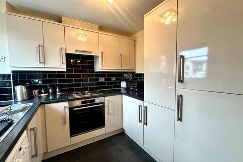 2 bedroom end of terrace house for sale, Oval Drive, Wolverhampton WV10